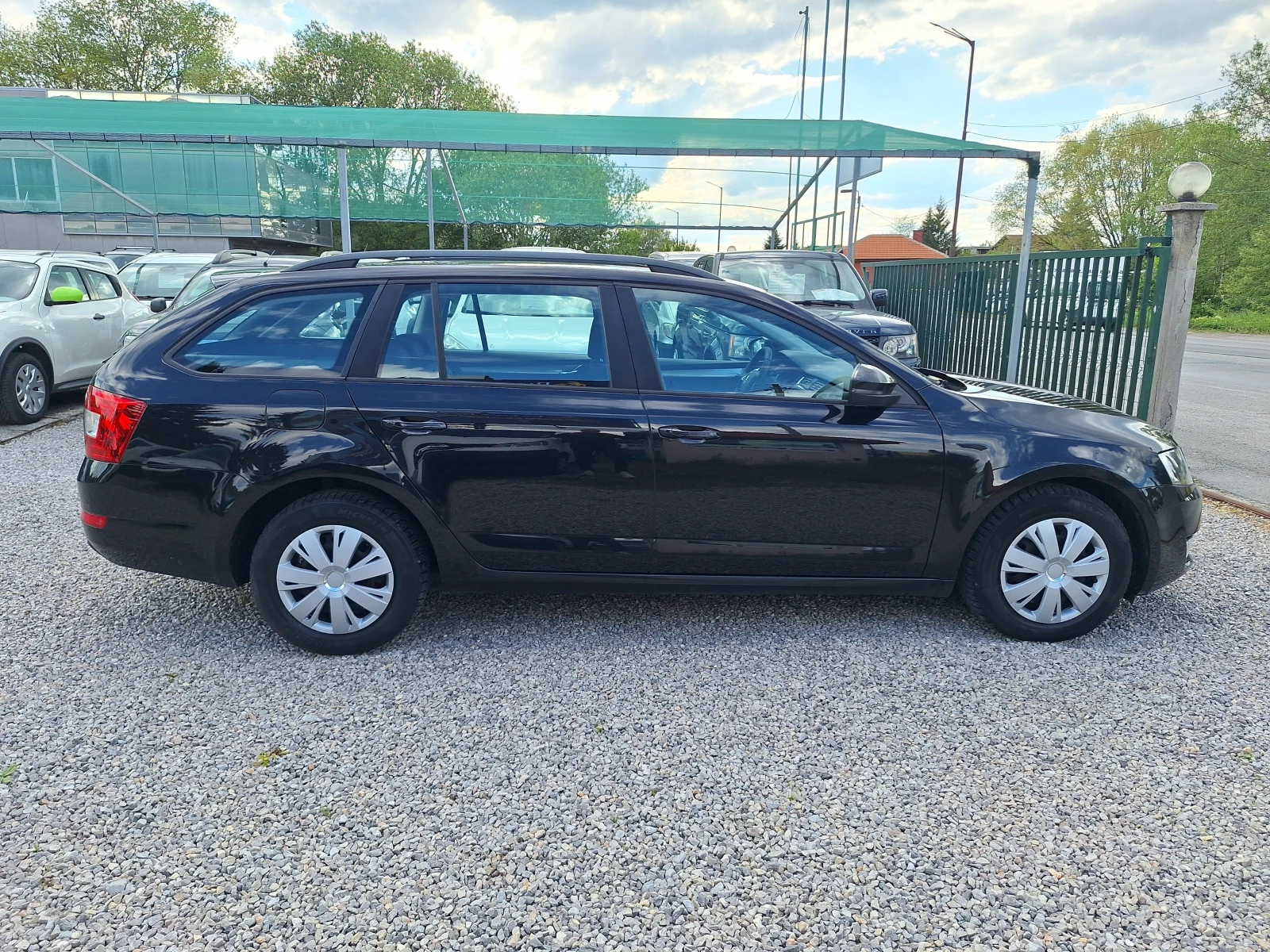 Skoda Octavia 1.6 tdi 105ks 4x4! - изображение 2