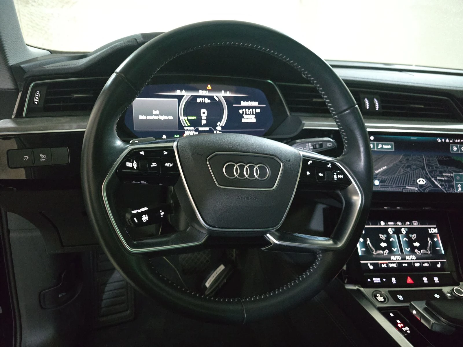 Audi E-Tron DISTRONIK* 360* LANE ASSIST* KEYLESS* ПОДГРЕВ* PAN - изображение 9