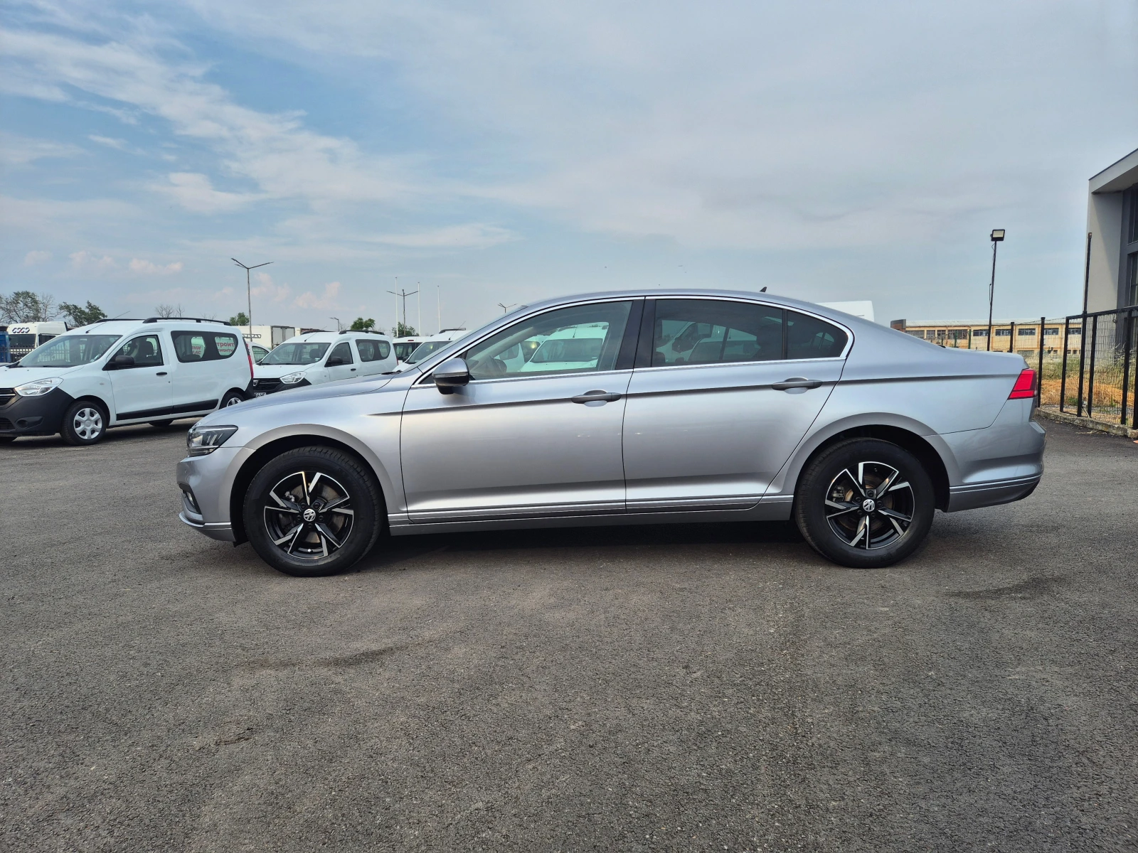 VW Passat С-Гаранция-2.0-A/T - изображение 2