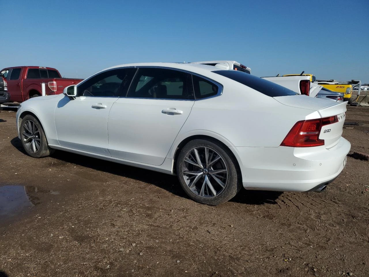 Volvo S90 T5 MOMENTUM - изображение 2