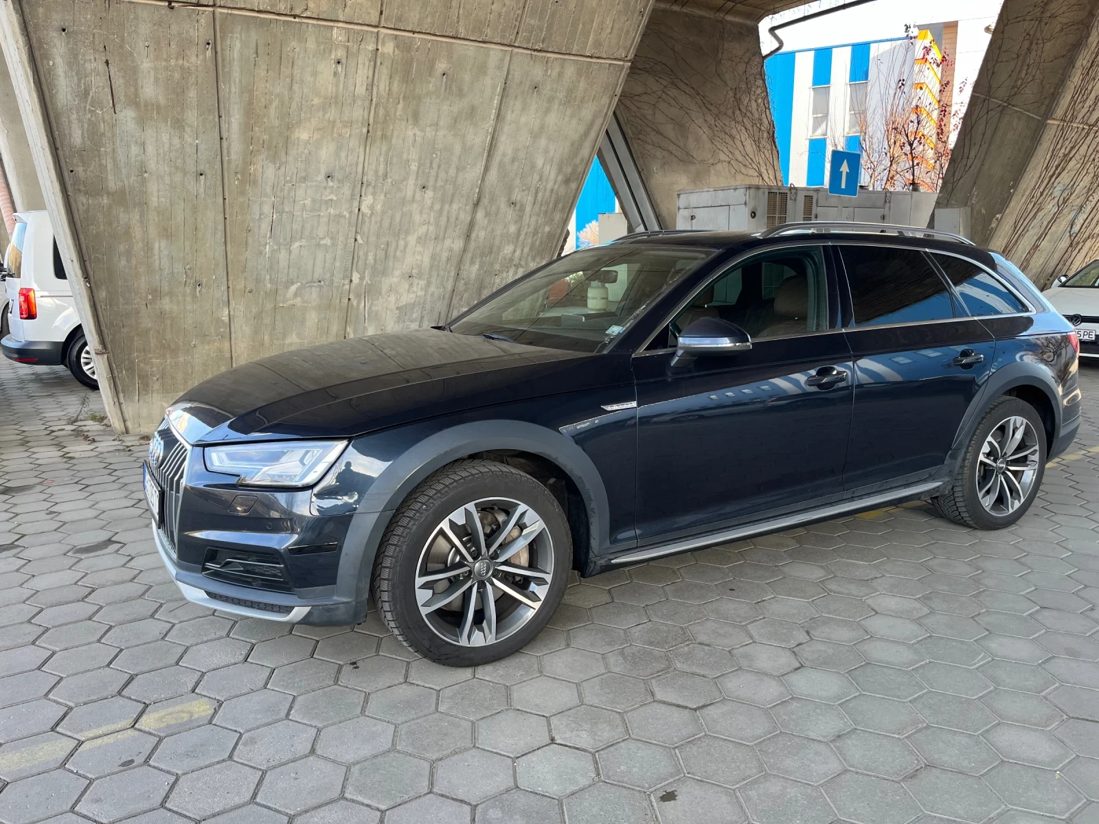 Audi A4 Allroad 2.0 TFSI 252hp - изображение 2