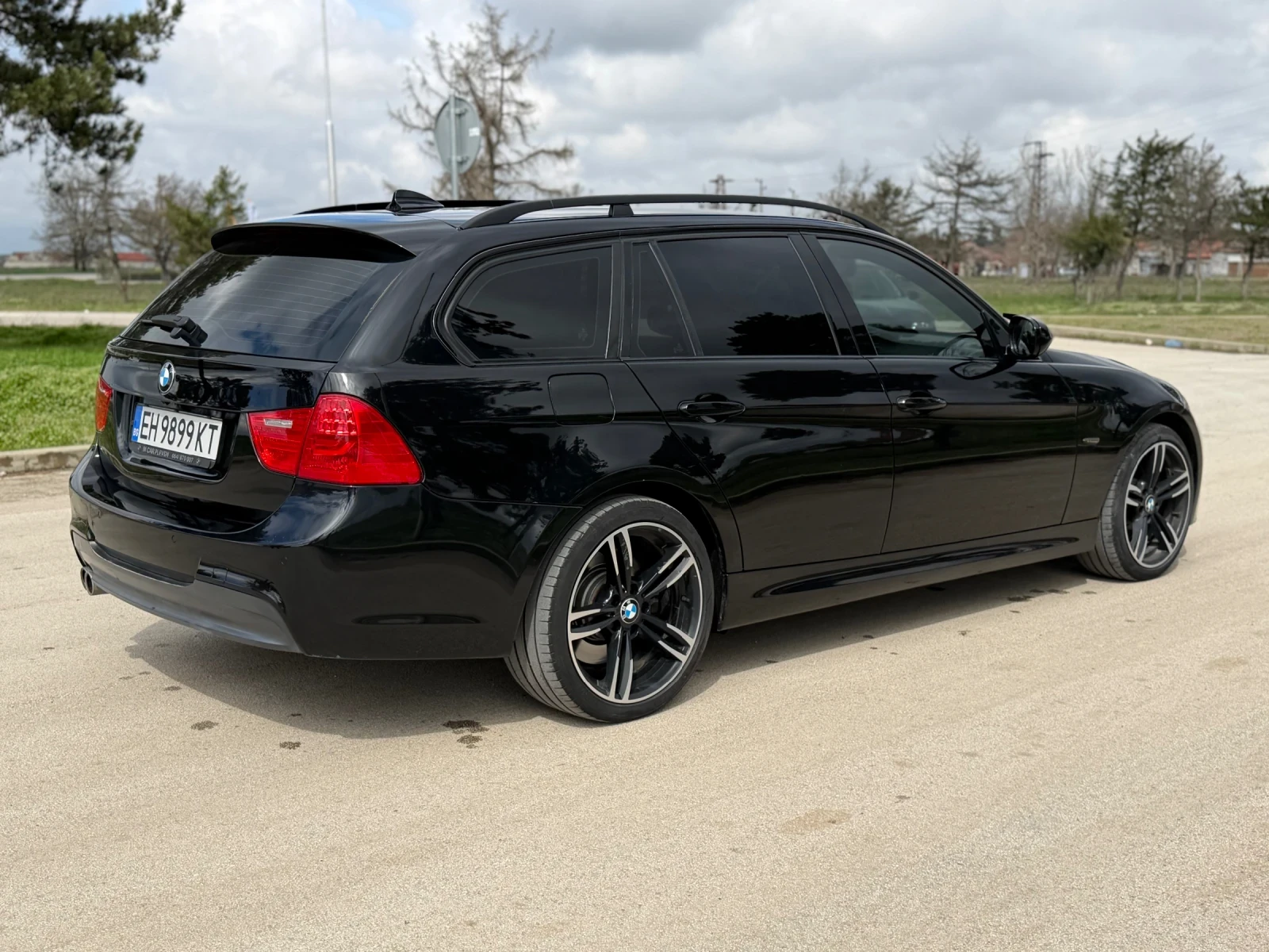 BMW 330, снимка 6 - Автомобили и джипове - 54081091