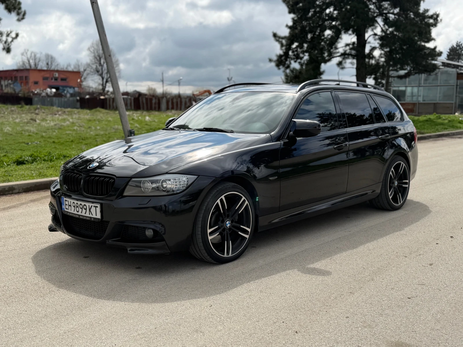 BMW 330, снимка 2 - Автомобили и джипове - 54081091