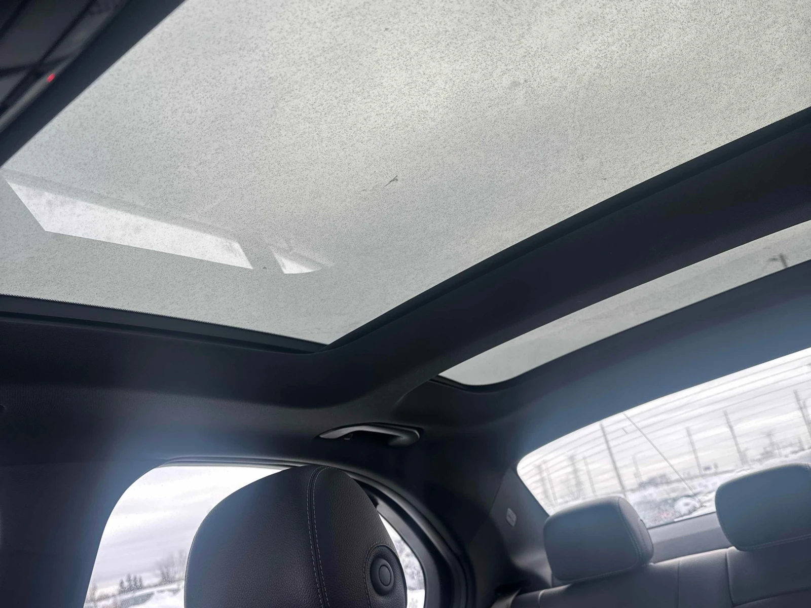 Mercedes-Benz C 300 * * CARFAX * * АВТО КРЕДИТ * * , снимка 10 - Автомобили и джипове - 54083332