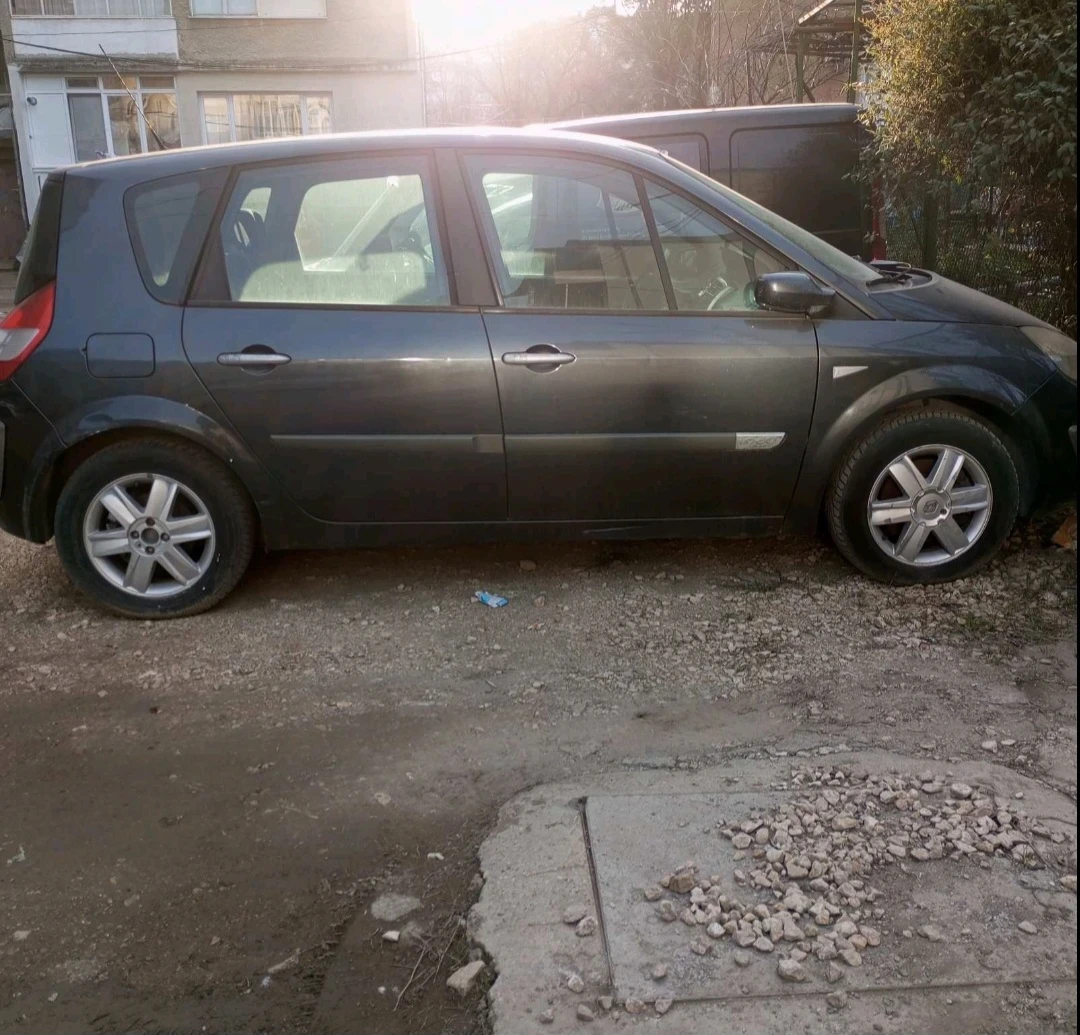Renault Scenic Megane, снимка 2 - Автомобили и джипове - 54374472