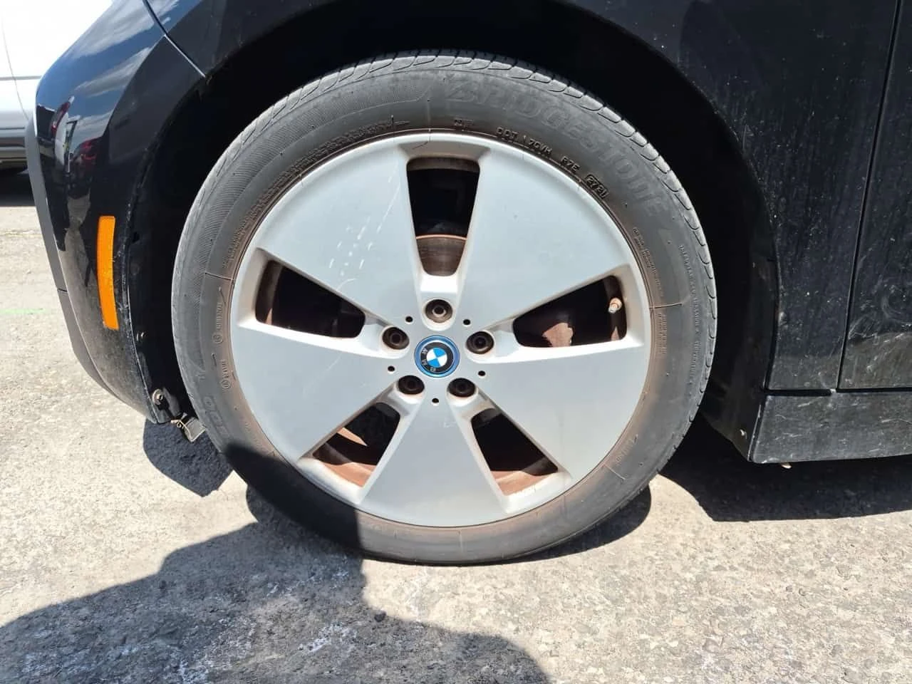 BMW i3 | CARFAX | БЕЗ ПЪРВОНАЧАЛНА ВНОСКА, снимка 8 - Автомобили и джипове - 55094333