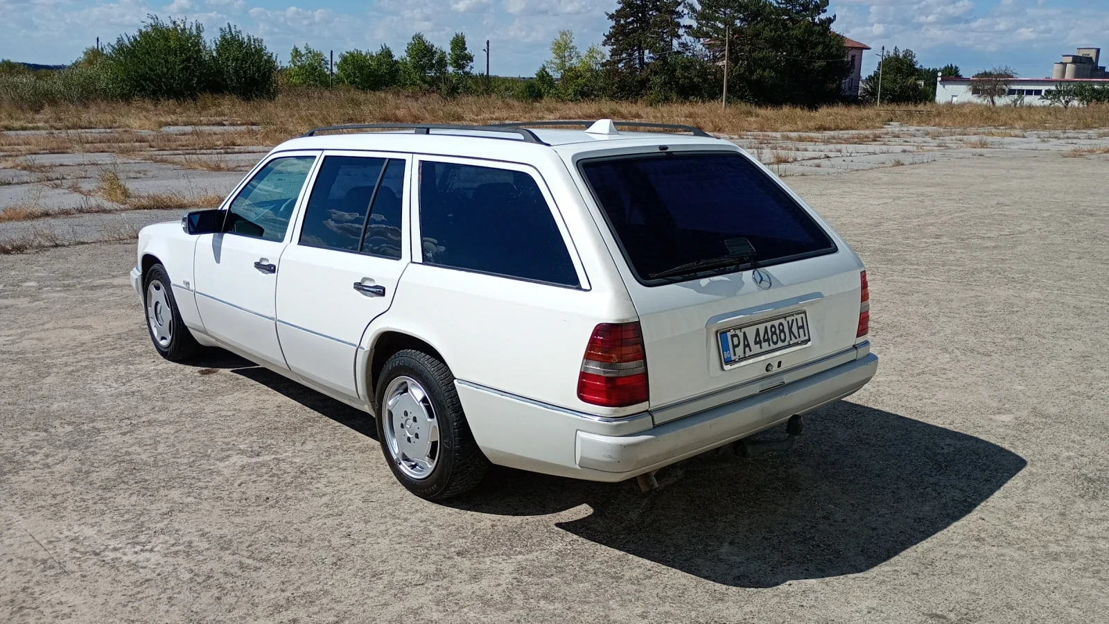 Mercedes-Benz E 250 S 124 / E 250 D / 113hp, снимка 4 - Автомобили и джипове - 55979682