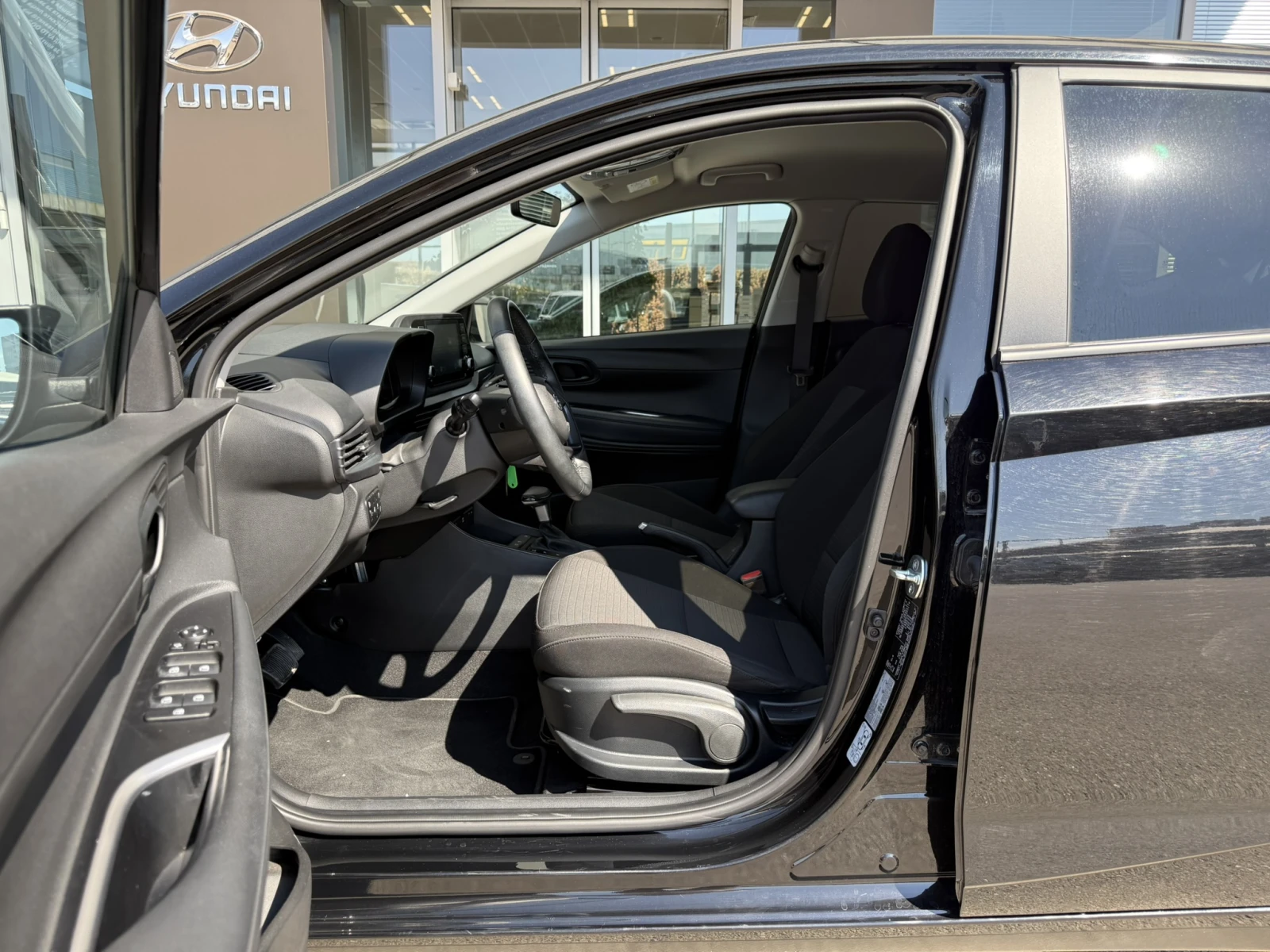 Hyundai I20 EXCLUSIVE, снимка 15 - Автомобили и джипове - 56428310