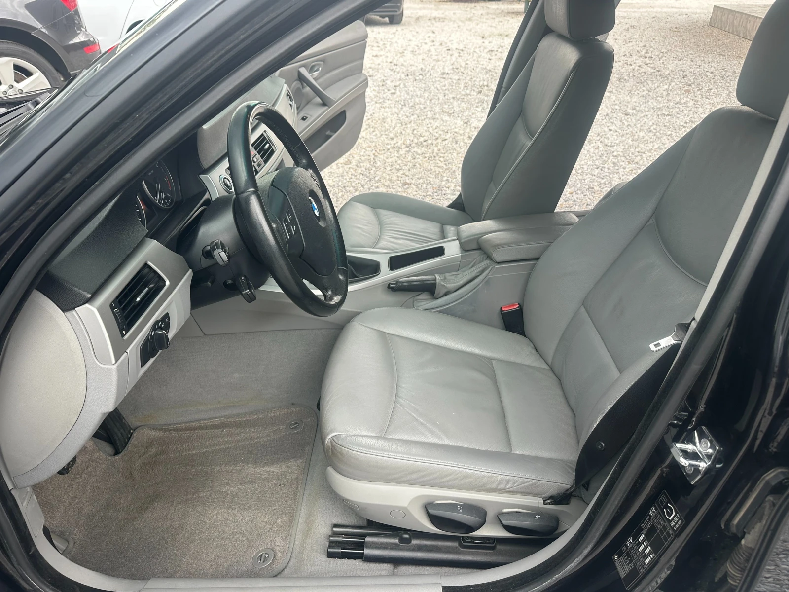 BMW 320 2.0D* 163к.с., снимка 13 - Автомобили и джипове - 56532012