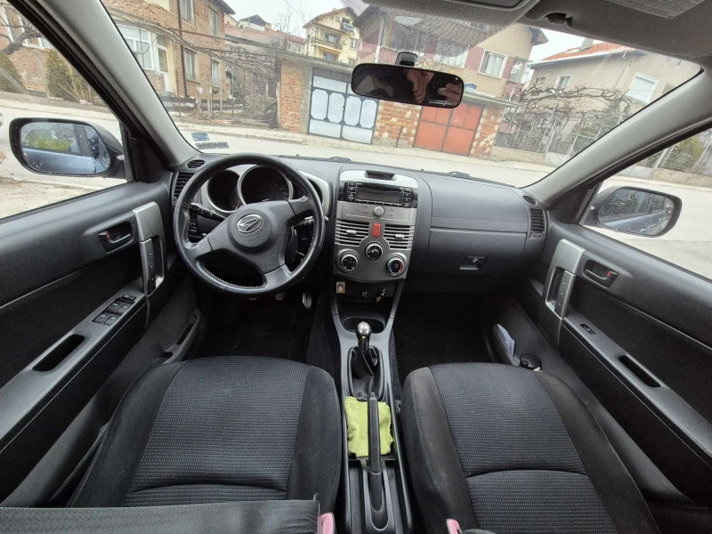 Daihatsu Terios 1.5 - 105 LPG, снимка 9 - Автомобили и джипове - 49260409