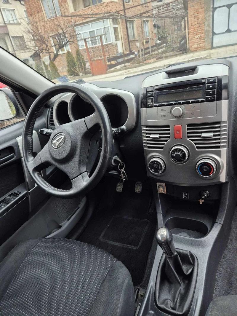 Daihatsu Terios 1.5 - 105 LPG, снимка 8 - Автомобили и джипове - 49260409