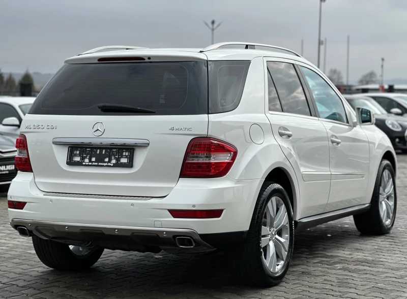 Mercedes-Benz ML 350 FACELIFT* LED* NAVI* TOP* , снимка 6 - Автомобили и джипове - 49275615