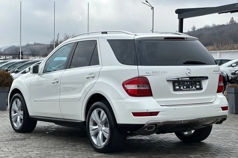 Mercedes-Benz ML 350 FACELIFT* LED* NAVI* TOP* , снимка 4 - Автомобили и джипове - 49275615