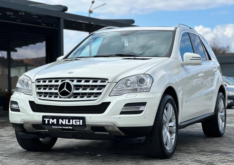 Mercedes-Benz ML 350 FACELIFT* LED* NAVI* TOP* , снимка 3 - Автомобили и джипове - 49275615