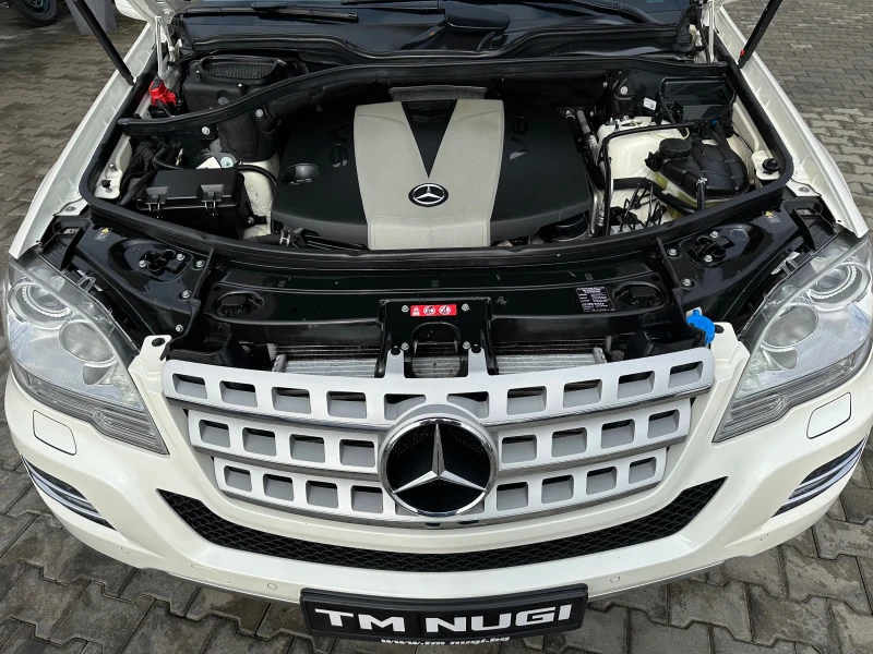 Mercedes-Benz ML 350 FACELIFT* LED* NAVI* TOP* , снимка 17 - Автомобили и джипове - 49275615