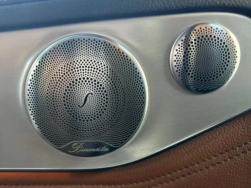 Mercedes-Benz GLC 43 AMG COUPE * * CARFAX * * АВТОКРЕДИТ * * , снимка 10 - Автомобили и джипове - 52611958