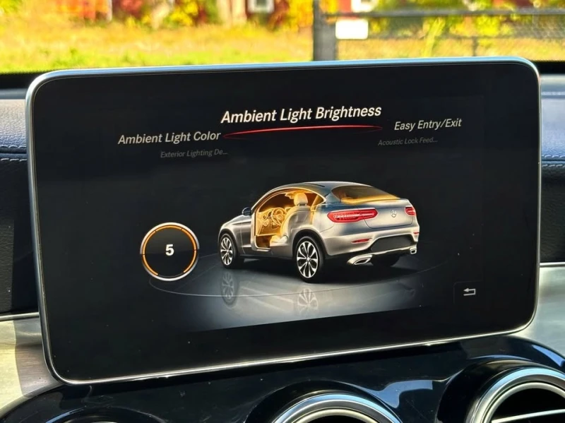 Mercedes-Benz GLC 43 AMG COUPE * * CARFAX * * АВТОКРЕДИТ * * , снимка 11 - Автомобили и джипове - 52611958