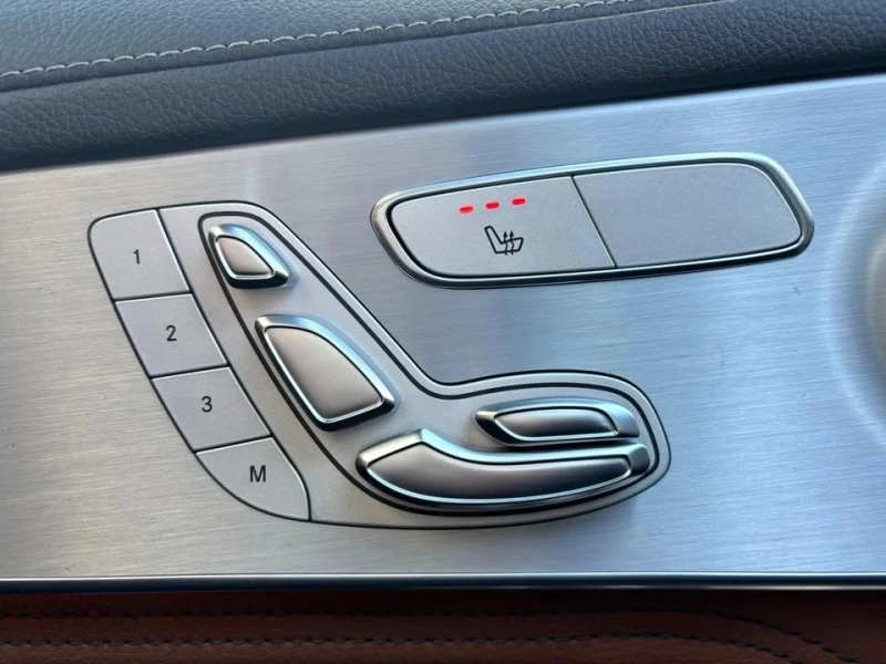 Mercedes-Benz GLC 43 AMG COUPE * * CARFAX * * АВТОКРЕДИТ * * , снимка 9 - Автомобили и джипове - 52611958