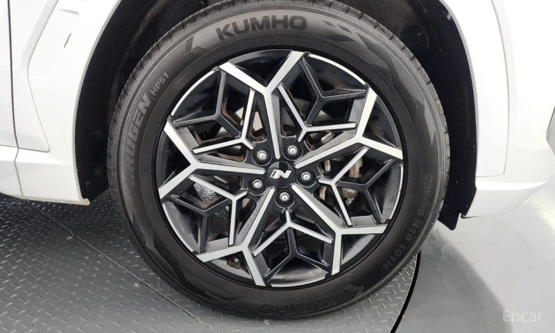 Hyundai Tucson, снимка 5 - Автомобили и джипове - 52723060