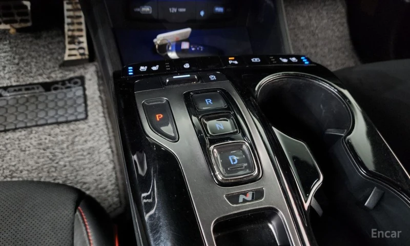 Hyundai Tucson, снимка 9 - Автомобили и джипове - 52723060