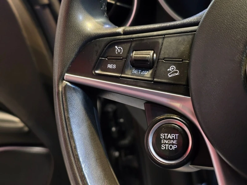 Alfa Romeo Stelvio * Sport/Certified/Finance * CARFAX * БЕЗ ПЪРВОНАЧА, снимка 10 - Автомобили и джипове - 52847176