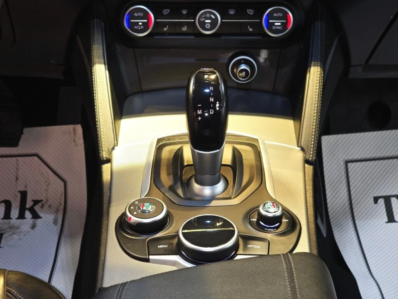 Alfa Romeo Stelvio * Sport/Certified/Finance * CARFAX * БЕЗ ПЪРВОНАЧА, снимка 7 - Автомобили и джипове - 52847176