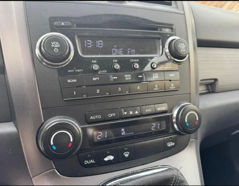 Honda Cr-v 2.0 i, снимка 13 - Автомобили и джипове - 53051772