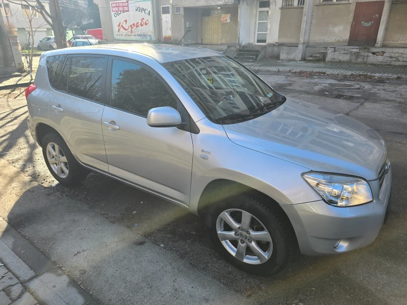 Toyota Rav4 2.2 d4d 136, снимка 2 - Автомобили и джипове - 53154644