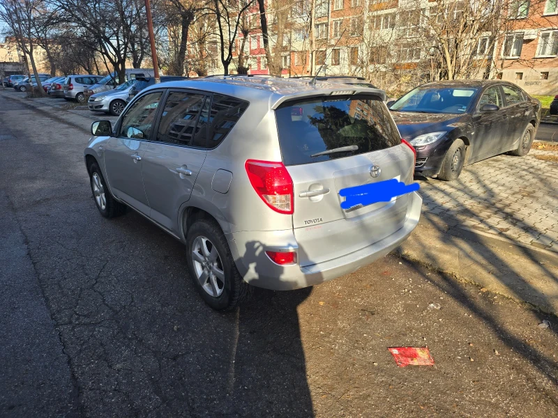 Toyota Rav4 2.2 d4d 136, снимка 7 - Автомобили и джипове - 53154644