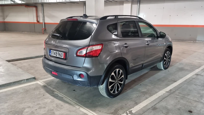 Nissan Qashqai 1.6i Facelift , снимка 5 - Автомобили и джипове - 53215510