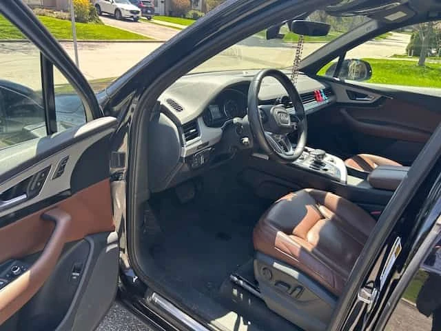 Audi Q7 * Komfort * ПАНО * ПОДГРЕВИ * KEYLESS * CARFAX, снимка 5 - Автомобили и джипове - 54348732
