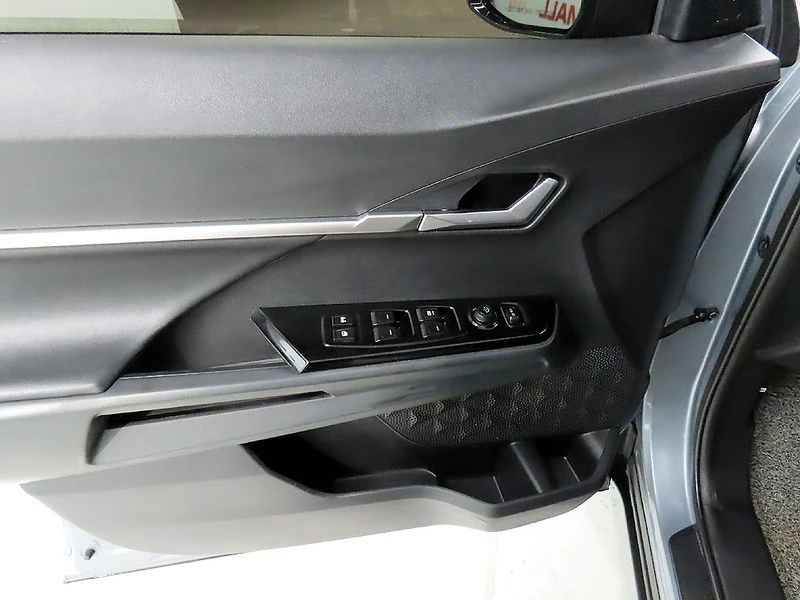 SsangYong Torres 1.5 175950 Automatic, снимка 12 - Автомобили и джипове - 55750206