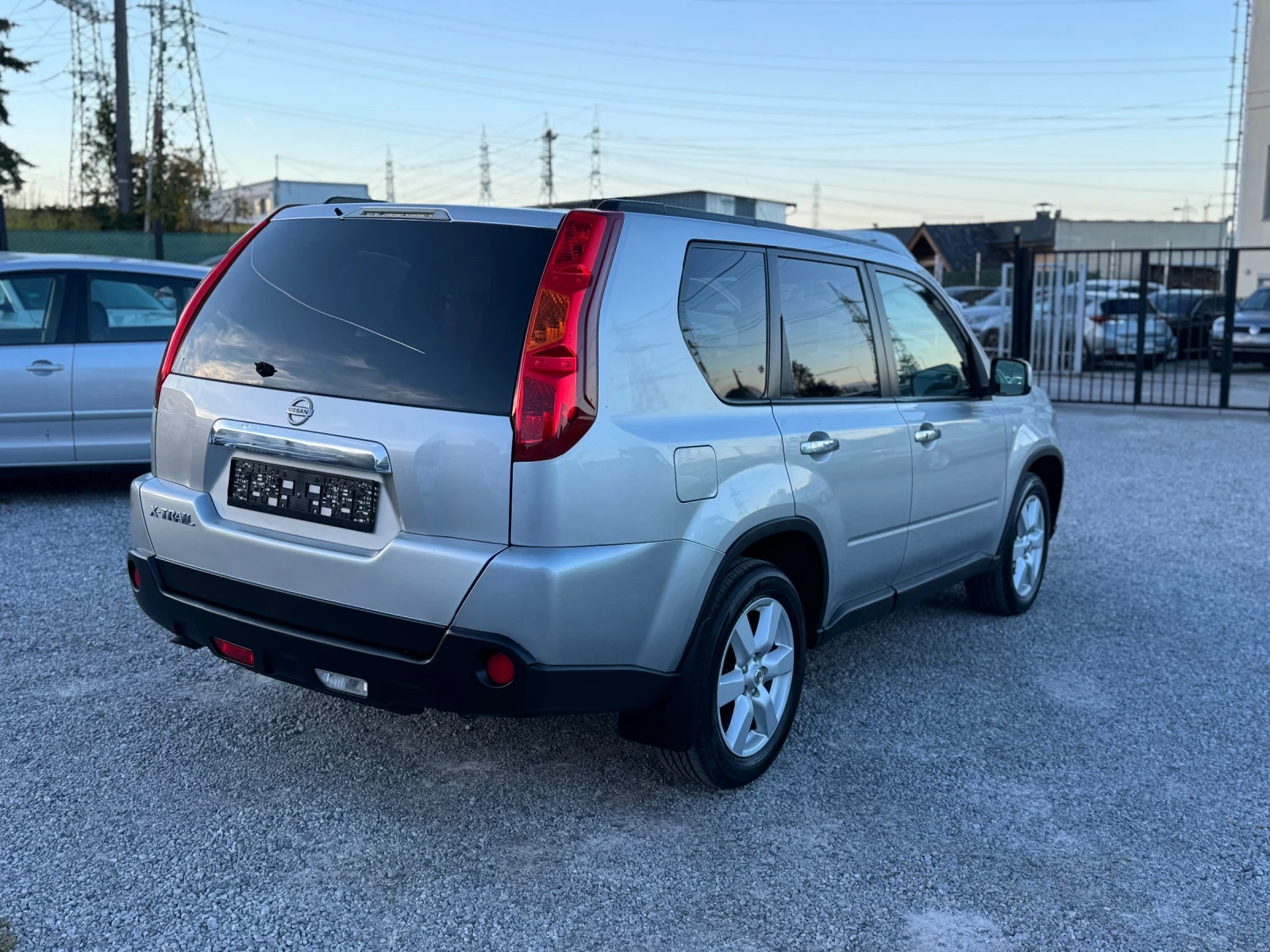 Nissan X-trail 2.0d 4x4 АВТОМАТ/Панорама/Подгрев - изображение 5