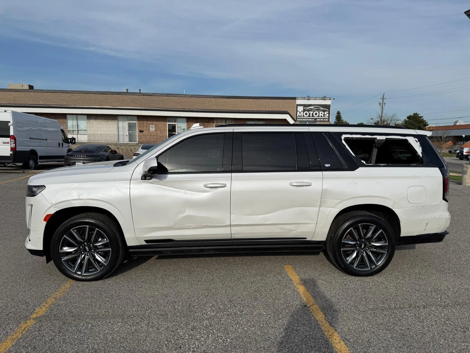 Cadillac Escalade  - изображение 5