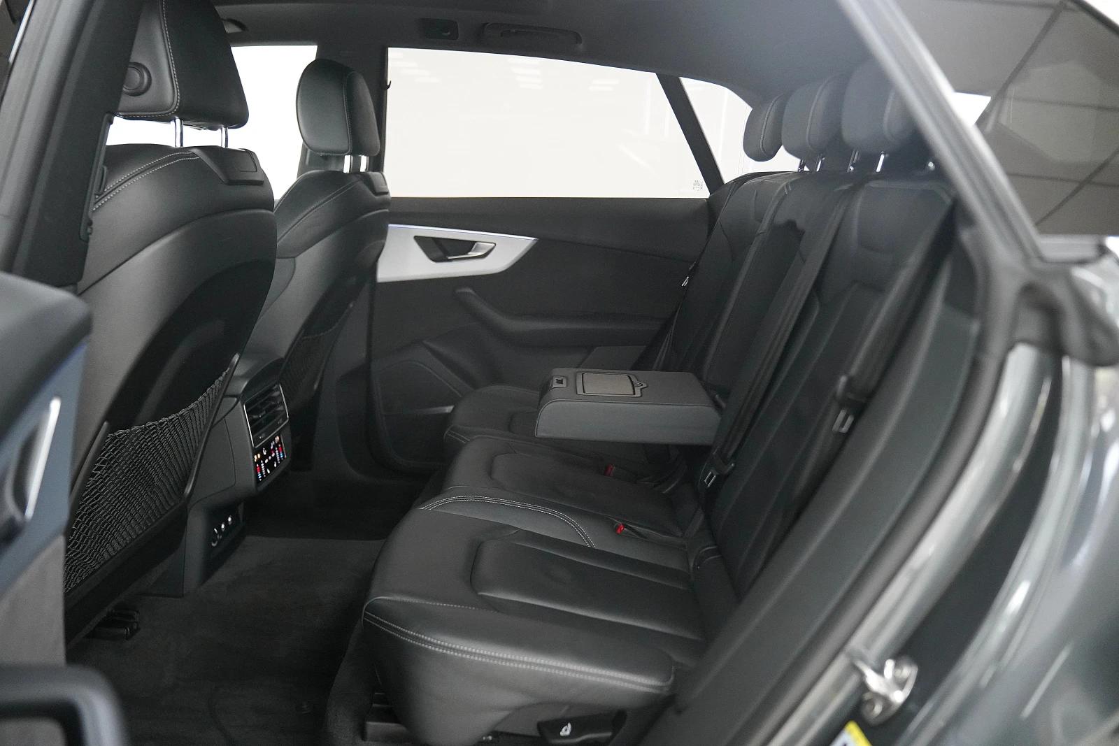 Audi Q8 50TDI Quattro S Line Bang&Olufsen | Mobile.bg   11