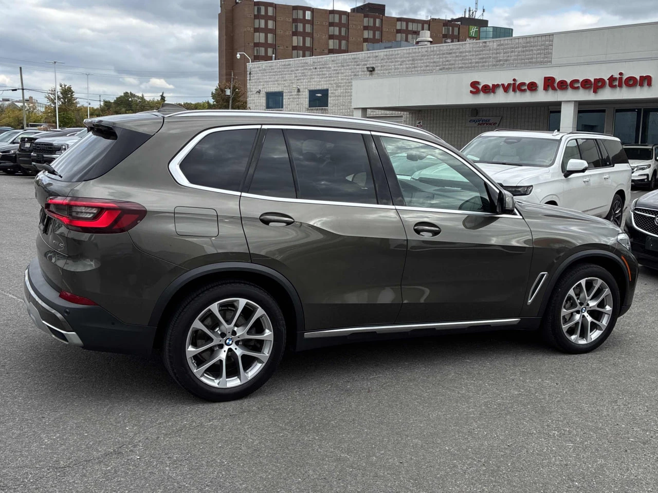 BMW X5 * АВТО КРЕДИТ* ЦЕНА ДО БГ * CARFAX *  - изображение 3