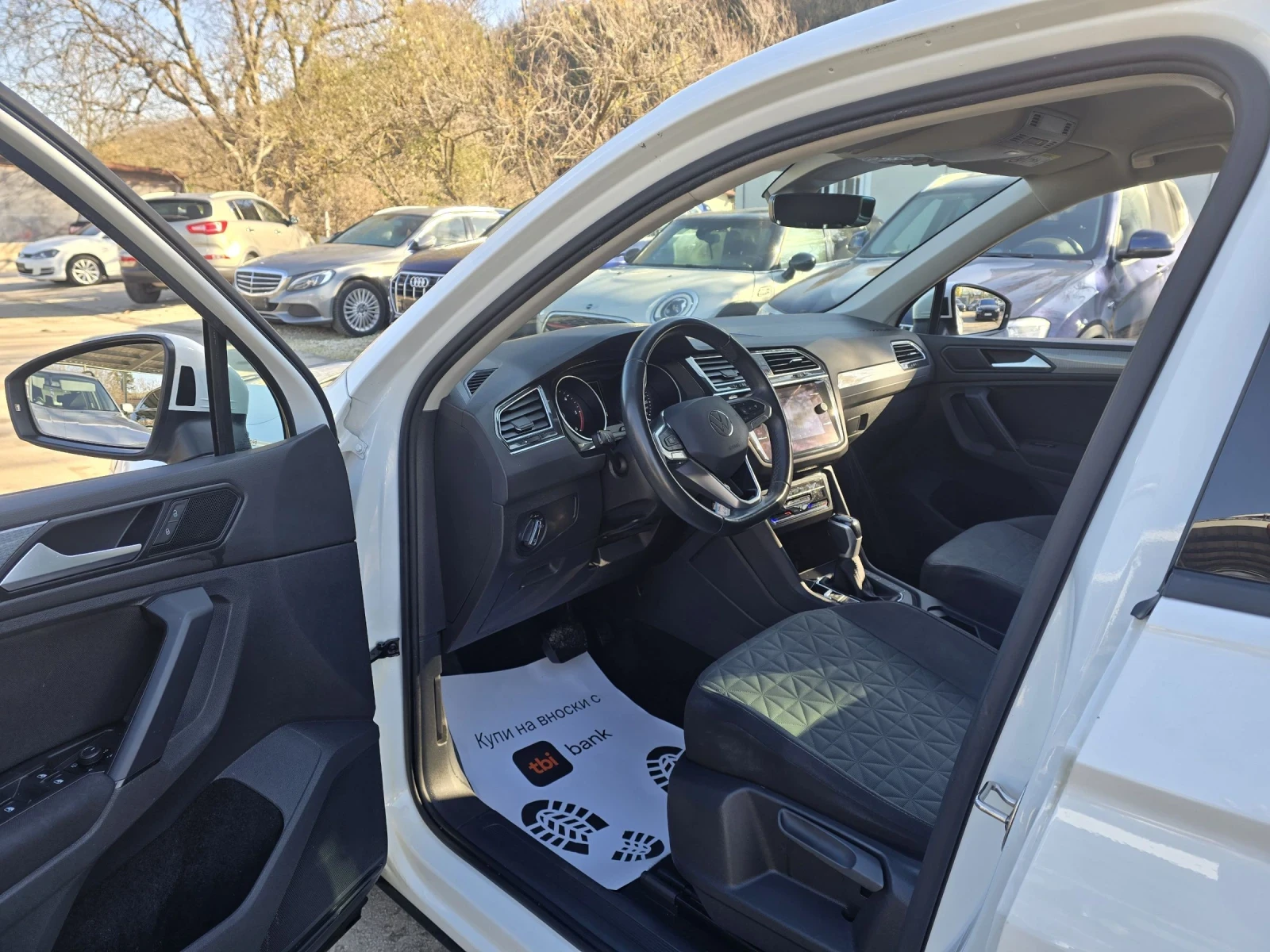 VW Tiguan 2.0TDI 150к.с Life DSG - изображение 10