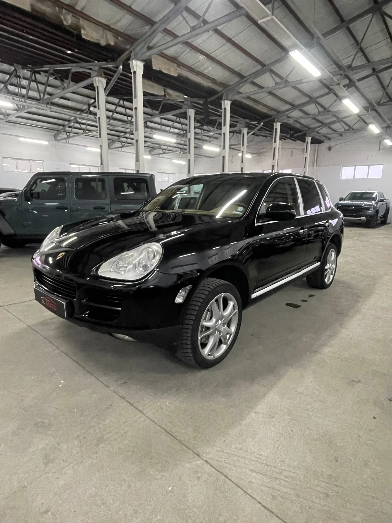 Porsche Cayenne 4.5S/LPG/Подгрев/нави/въздух/КАТО НОВА!!!, снимка 3 - Автомобили и джипове - 53714024