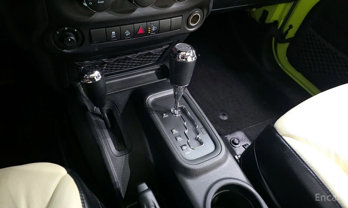 Jeep Wrangler, снимка 9 - Автомобили и джипове - 53961635