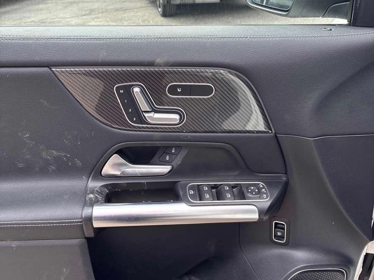 Mercedes-Benz GLA 250 ПАНОРАМА/ПОДГРЕВИ/ЛИЦЕНЗИРАН ПРОДАВАЧ, снимка 10 - Автомобили и джипове - 54115321