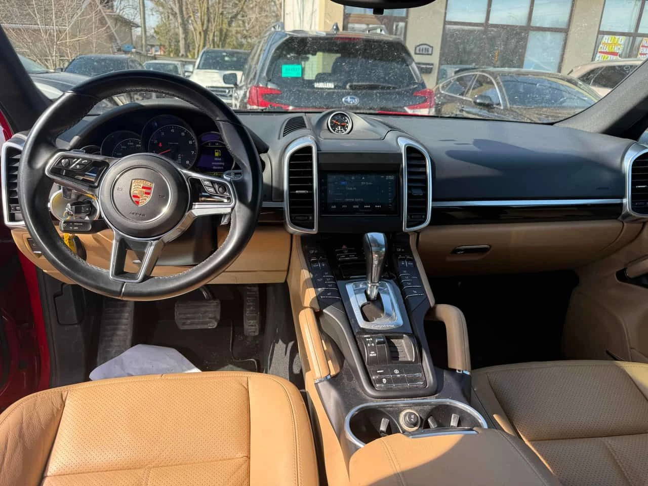 Porsche Cayenne * CARFAX * АВТОКРЕДИТ БЕЗ ПЪРВОНAЧАЛНА ВНОСКА , снимка 9 - Автомобили и джипове - 54610055