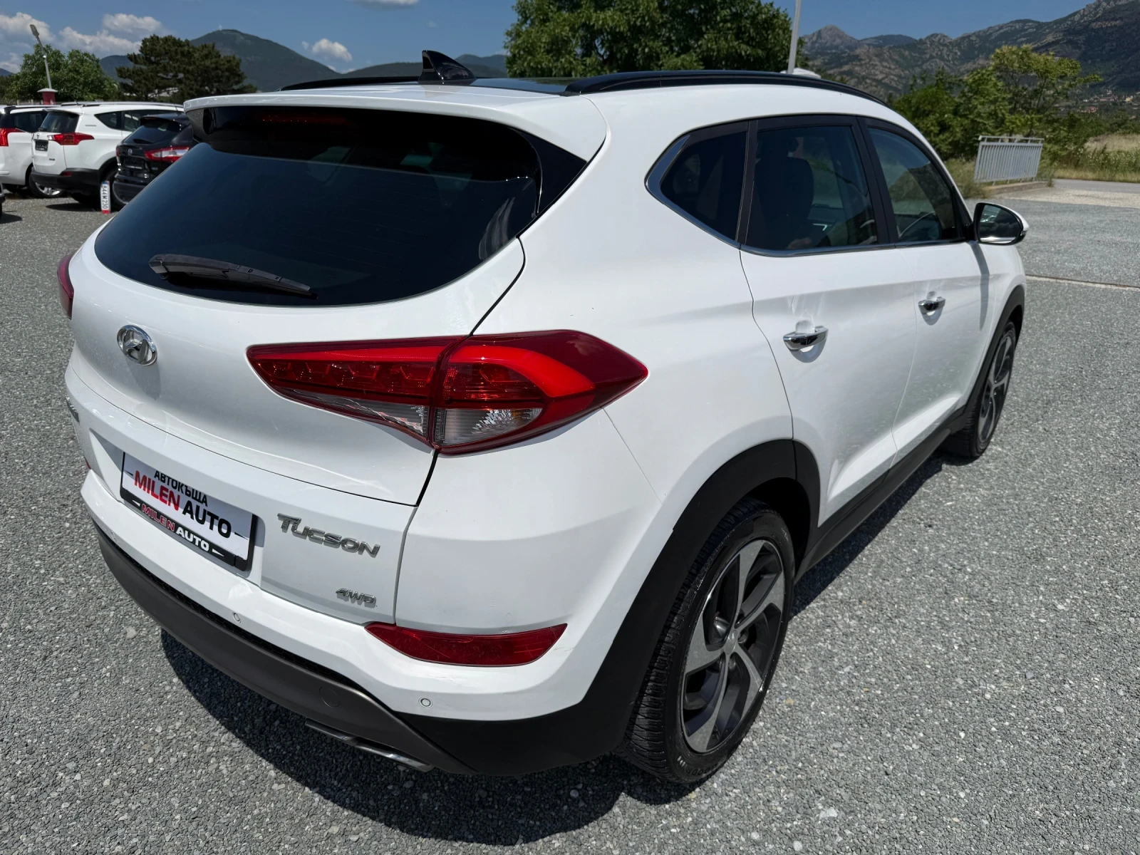 Hyundai Tucson (KATO НОВА)^(4x4), снимка 6 - Автомобили и джипове - 54955819