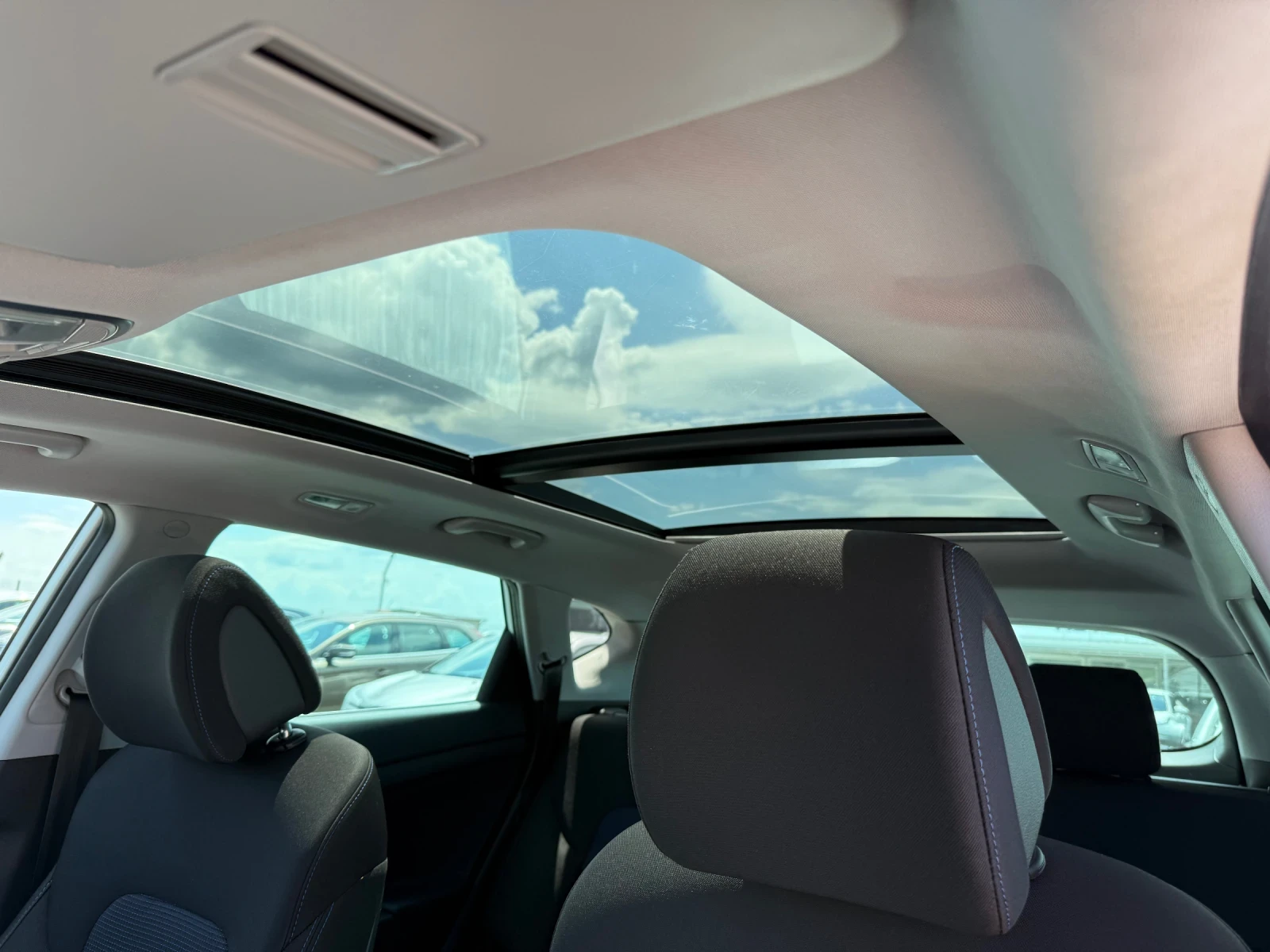 Hyundai Tucson (KATO НОВА)^(4x4), снимка 12 - Автомобили и джипове - 54955819