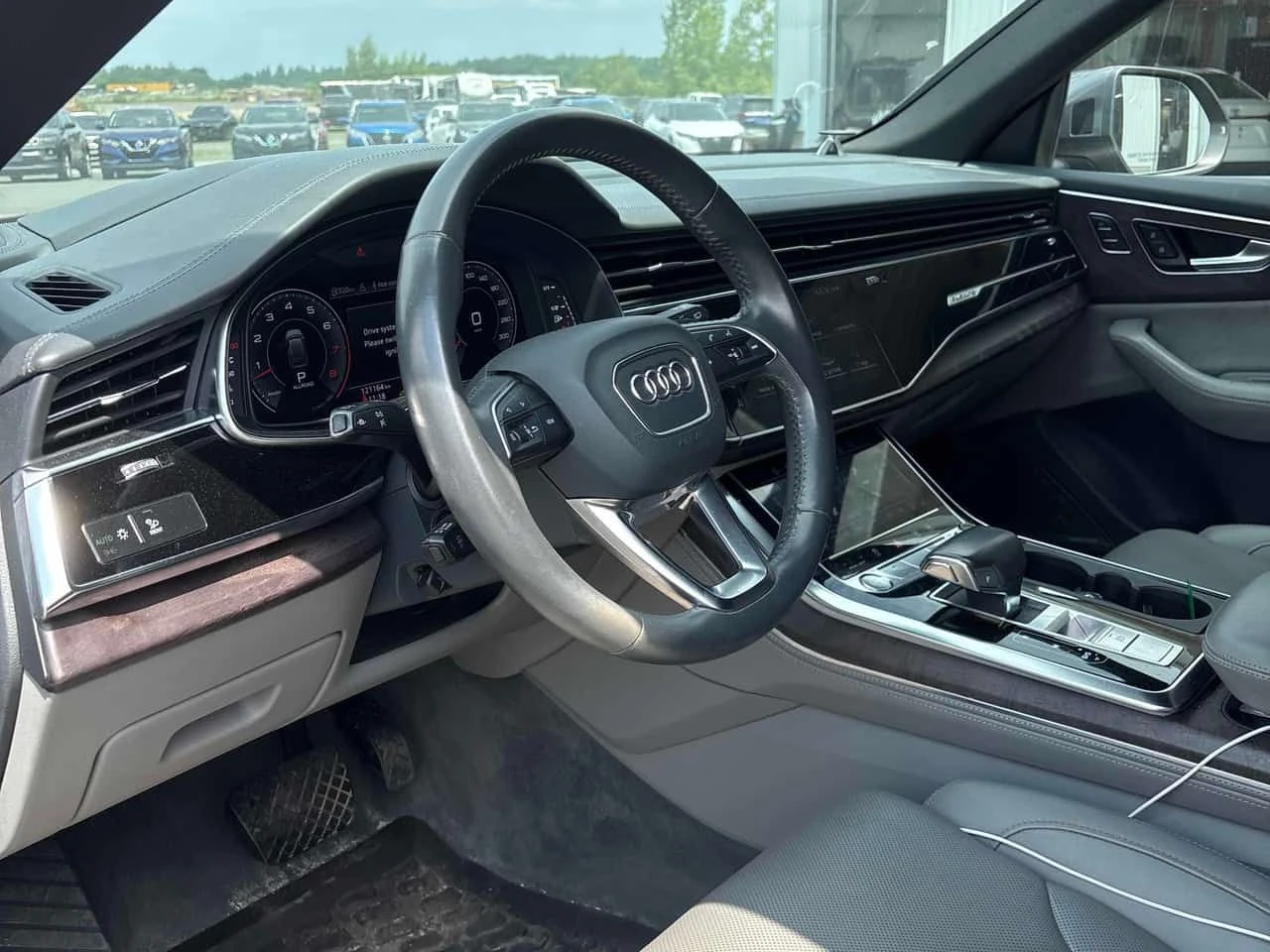 Audi Q8 Technik/ОБДУХВАНЕ/ПАНОРАМА/ДИСТРОНИК/360, снимка 7 - Автомобили и джипове - 55157216