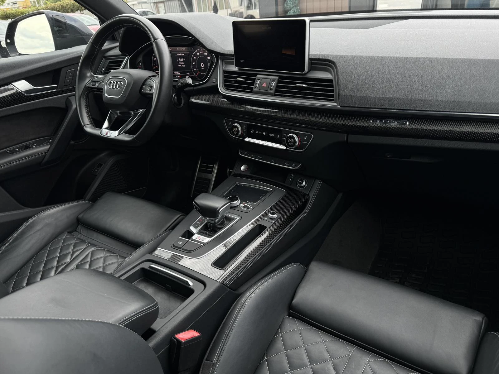 Audi SQ5 3.0TFSI* B&O* QUATTRO, снимка 10 - Автомобили и джипове - 56359430