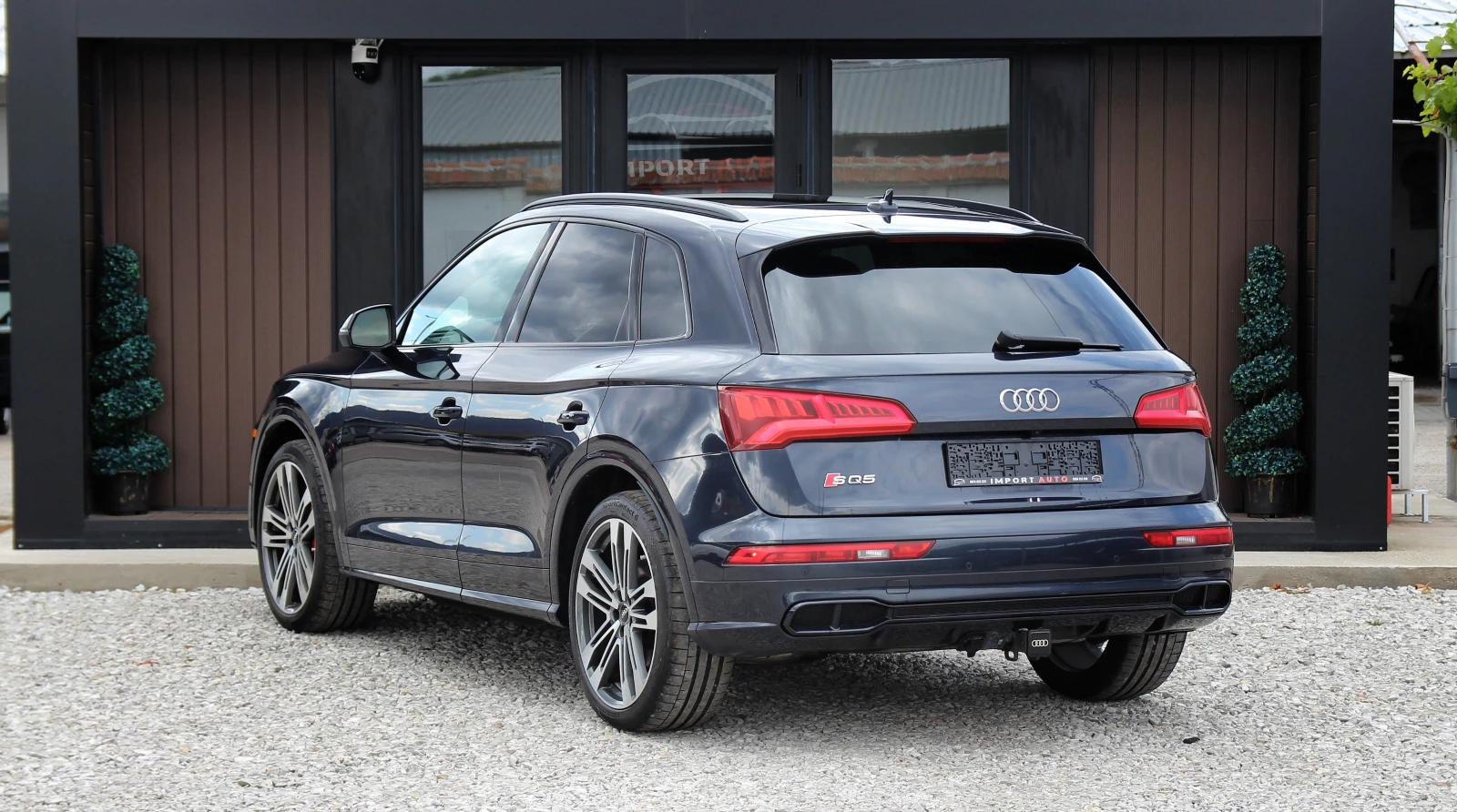 Audi SQ5 3.0TFSI* B&O* QUATTRO, снимка 4 - Автомобили и джипове - 56359430