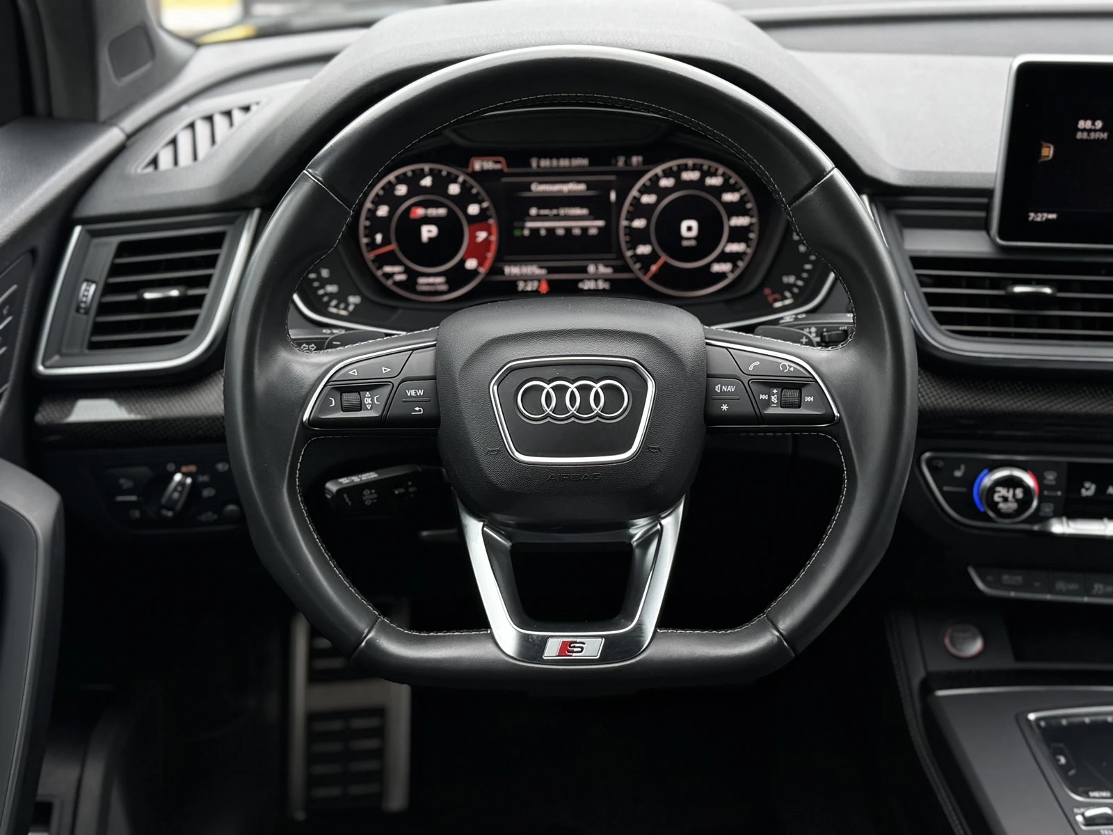 Audi SQ5 3.0TFSI* B&O* QUATTRO, снимка 11 - Автомобили и джипове - 56359430