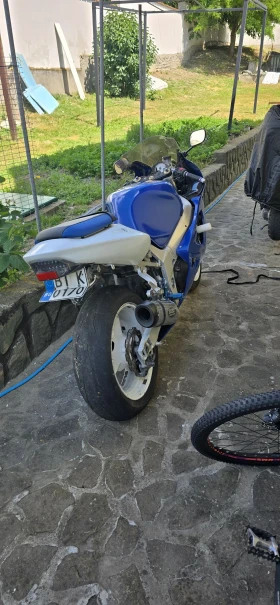 Suzuki Gsxr K2 600, снимка 1