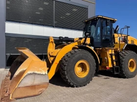 Челен товарач Cat 966