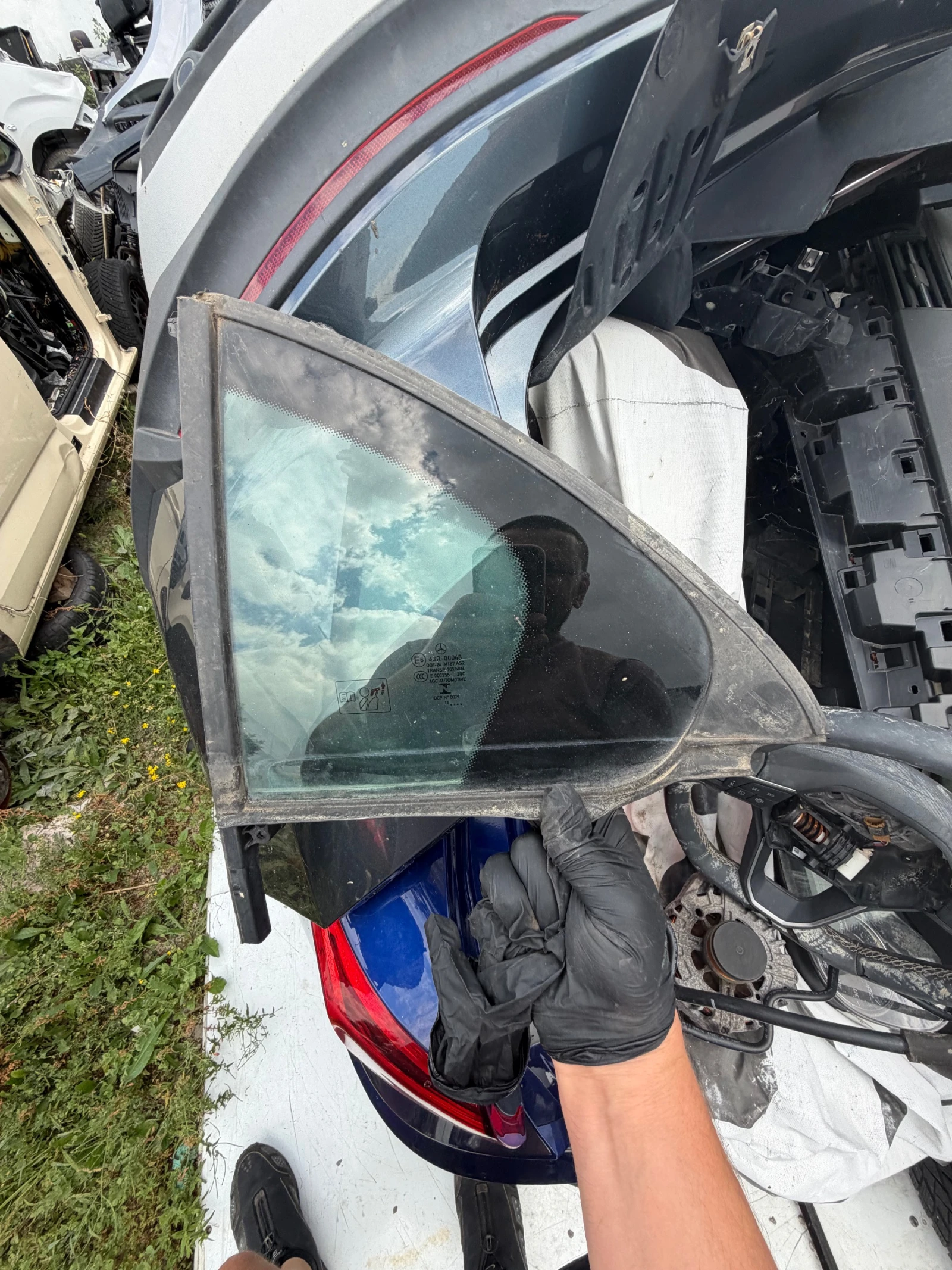 Mercedes A Class W176 2013-2018г задно ляво триъгълно стъкло 43R-00048